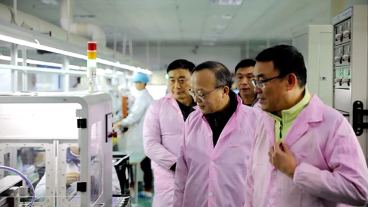 省委統(tǒng)戰(zhàn)部副部長、省政府僑辦主任丁學(xué)新一行蒞臨公司調(diào)研